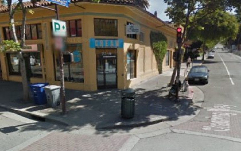 Employee Punched in Ice Cream Shop Robbery 2 Blocks from Cal Campus
