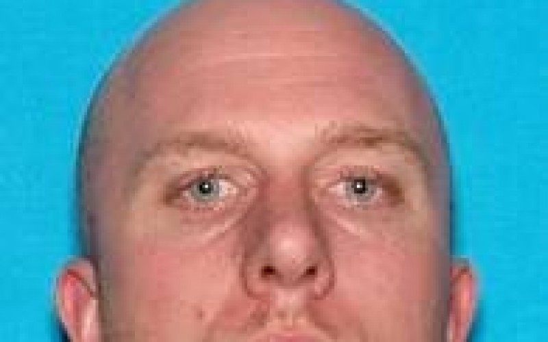 Sex offender targets tanning salons