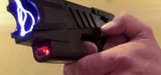 Fugitive  Who Turns Taser on Deputy is Arrested