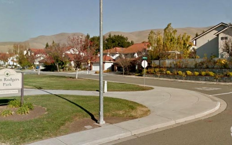 Robbery suspect identified by alert resident