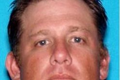 Man Robs Payless with Gun