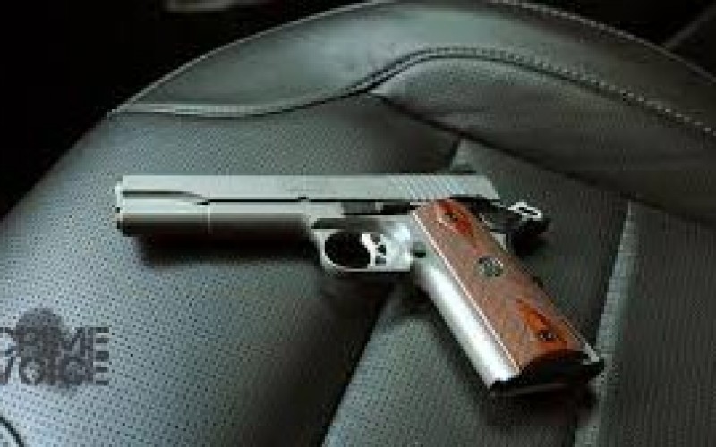 Guns in Car Leads to Arrest