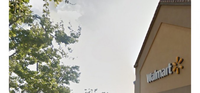 Couple Confronted for Shoplifting at Walmart, Woman Locks Herself in Bathroom