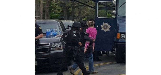 Divorce Papers Drive Man to Kidnap 3-Year-Old Daughter