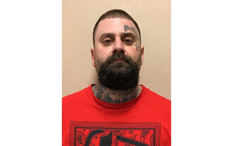 Lincoln man caught with drug paraphernalia, loaded weapon