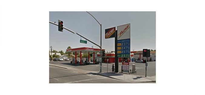 Man fails at carjacking, then stabs man nearby