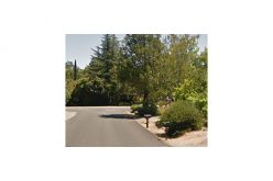 Driver of Black Van Tries to Pick up 12-year-old Girl After School