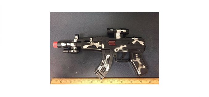 Gun, though fake, causes shooting scare at Oakland college