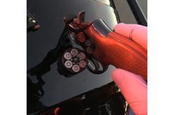 Man Arrested One Minute after Downtown Pharmacy Robbery