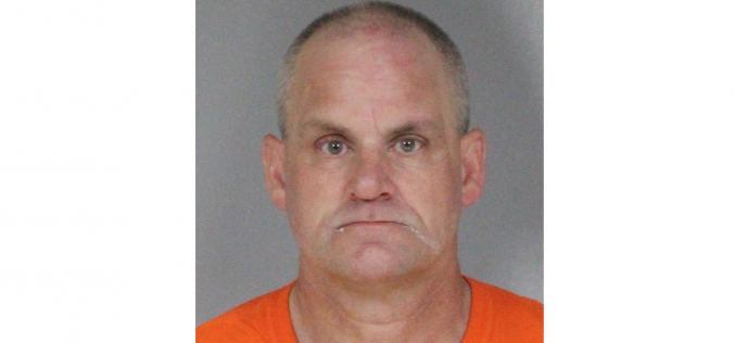 Deputies arrest man after finding meth and paraphernalia during traffic stop