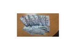 Fake Benjamins, blowing in the wind