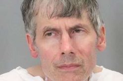 Man fatally stabs woman and arrested at scene