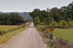 Woman with knife slashes at her ex-boyfriend