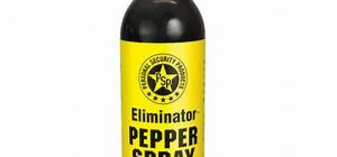 Man pepper sprays employee out behind business