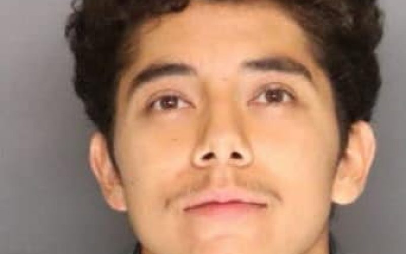 Man knocks on door then attacks his neighbor