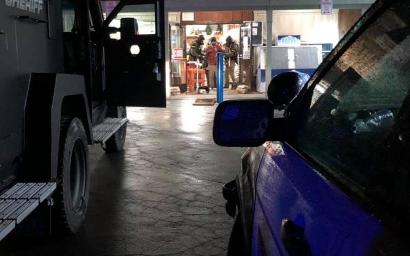 Irate man with knife refuses to leave store for 8 hours