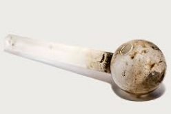 Woman on probation carries meth pipes