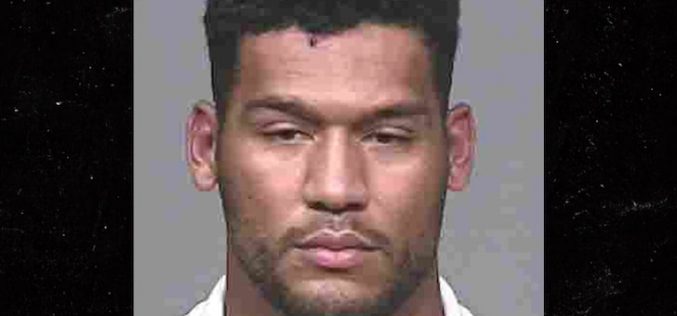NFL’S ZAVEN COLLINS ARREST VIDEO CARDS’ 1ST-ROUND PICK BEGGED COPS TO NOT ARREST HIM … During Speeding Stop