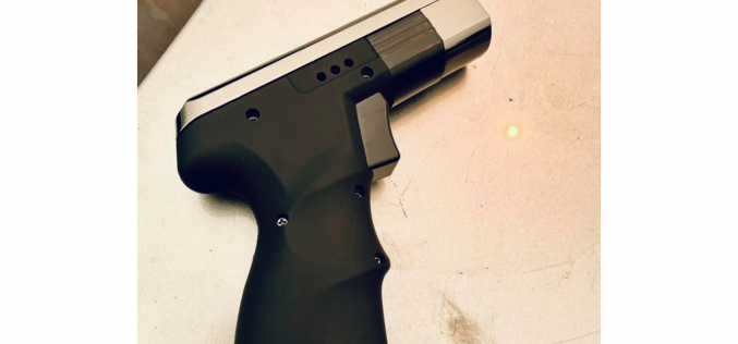 Redding man arrested after allegedly brandishing replica handgun