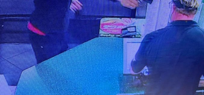 Wingstop armed robber caught just after his crime