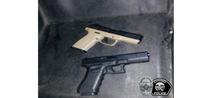 Robbery suspect reportedly caught with two handguns