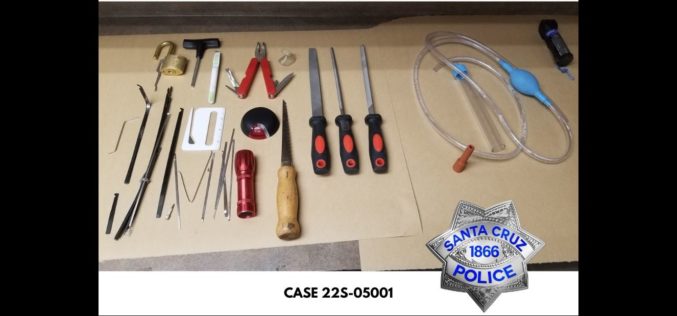 Santa Cruz Police: Alleged burglar caught in the act